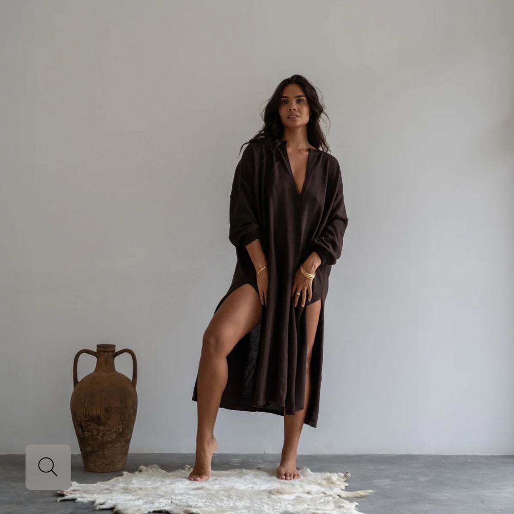 Avy&Co Lola sweater dress in Chocolate - 100% chocolate